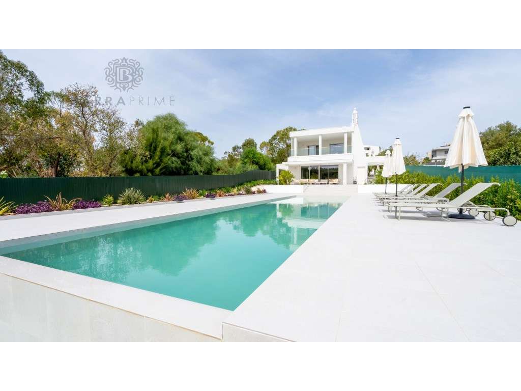 Moradia com 5 Quartos e Piscina Privada para Arrendamento Anual em ... - Grande imagem: 3/47