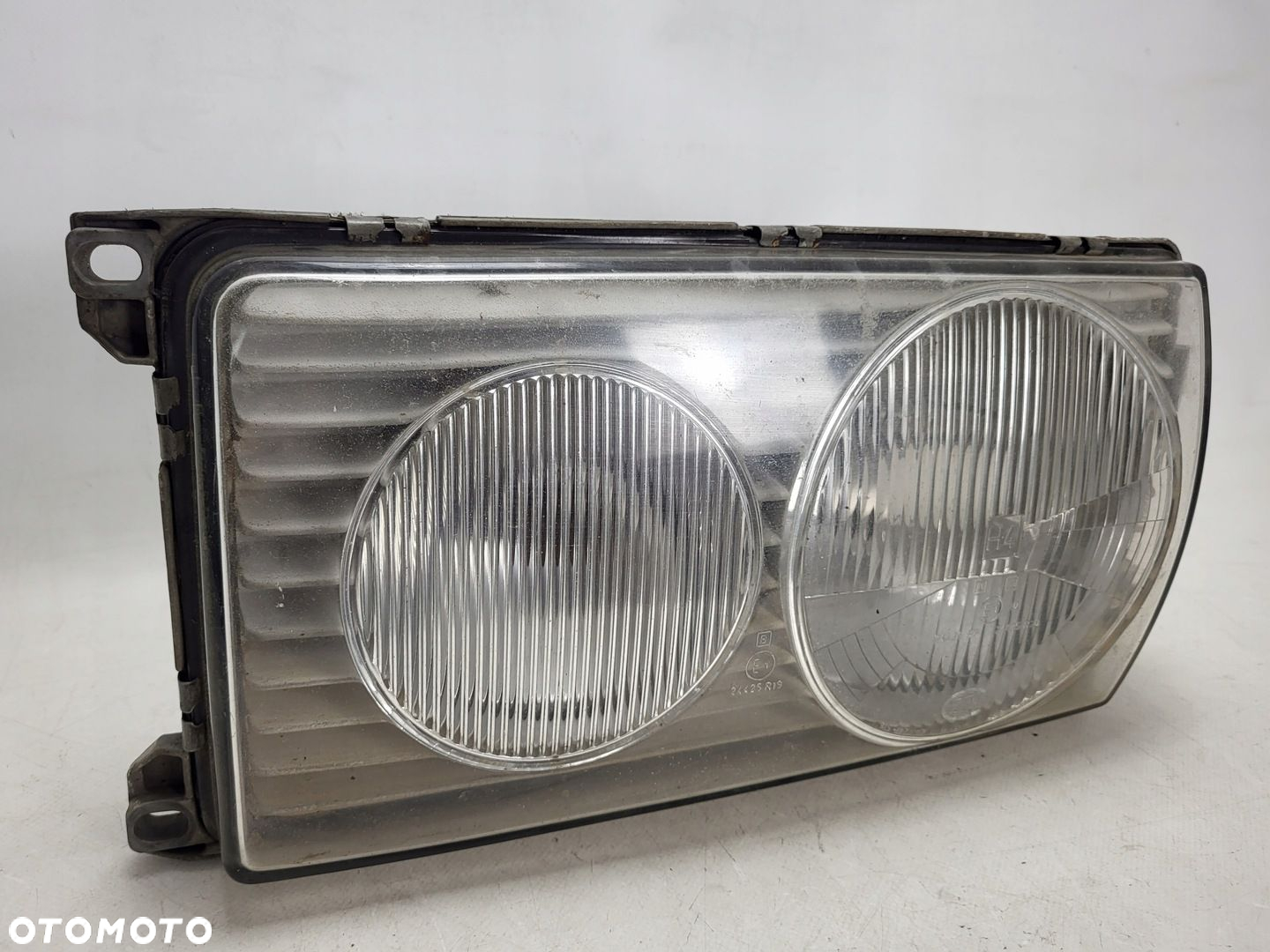 MERCEDES W123 lampa przód przednia lewa - 2