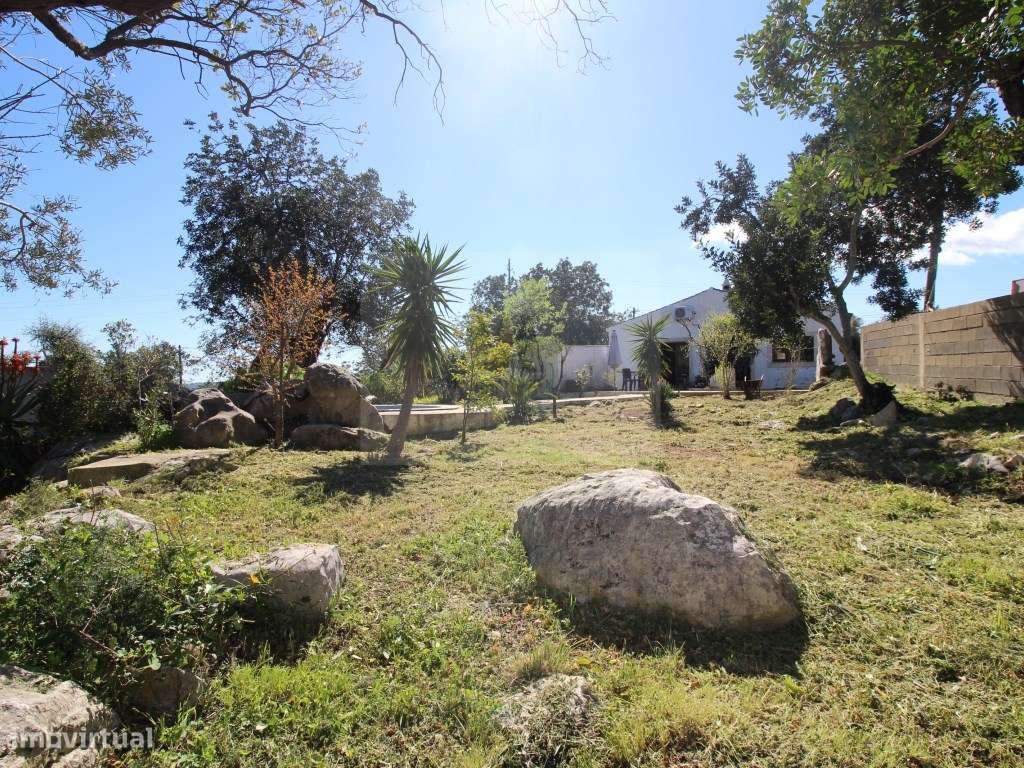 Encantadora moradia, ideal para quem procura tranquilidade sem abdi...-8