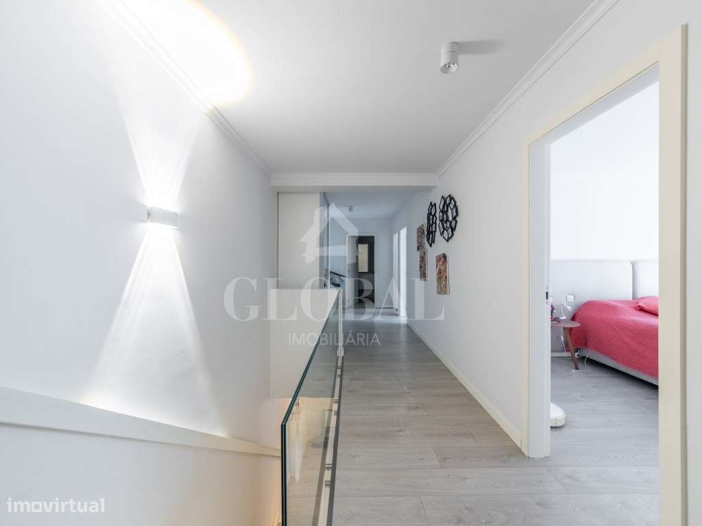 Apartamento T3 Duplex Mozelos-11