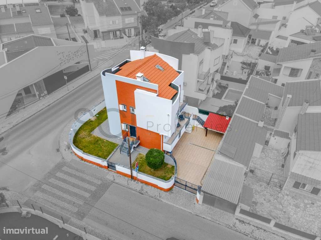 Moradia Isolada renovada T3+2 Quintinhas Cave sótão e pronta a habitar-56