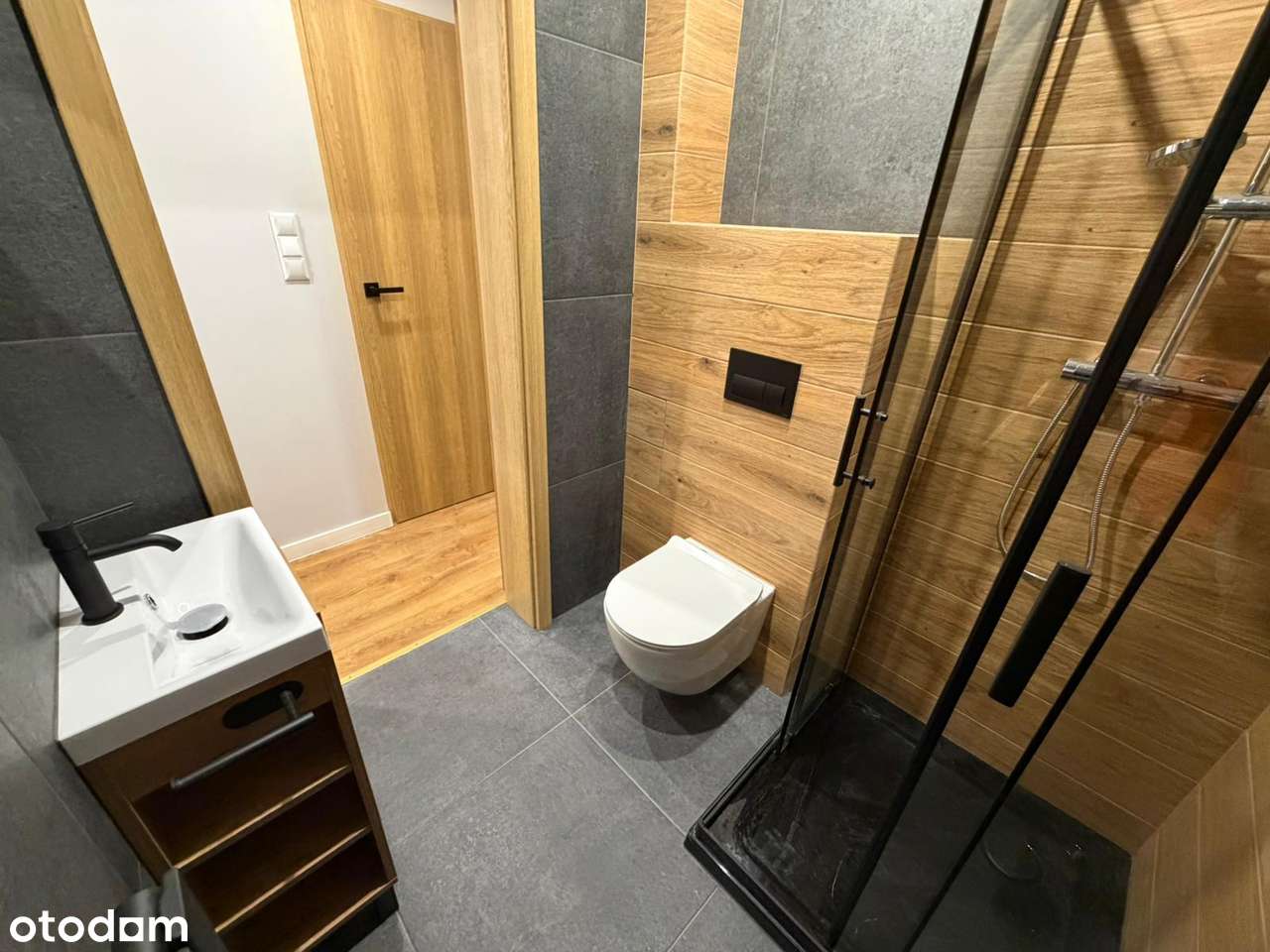 2-pokojowe mieszkanie z balkonem po generalnym remoncie. - Pełny obrazek: 4/8