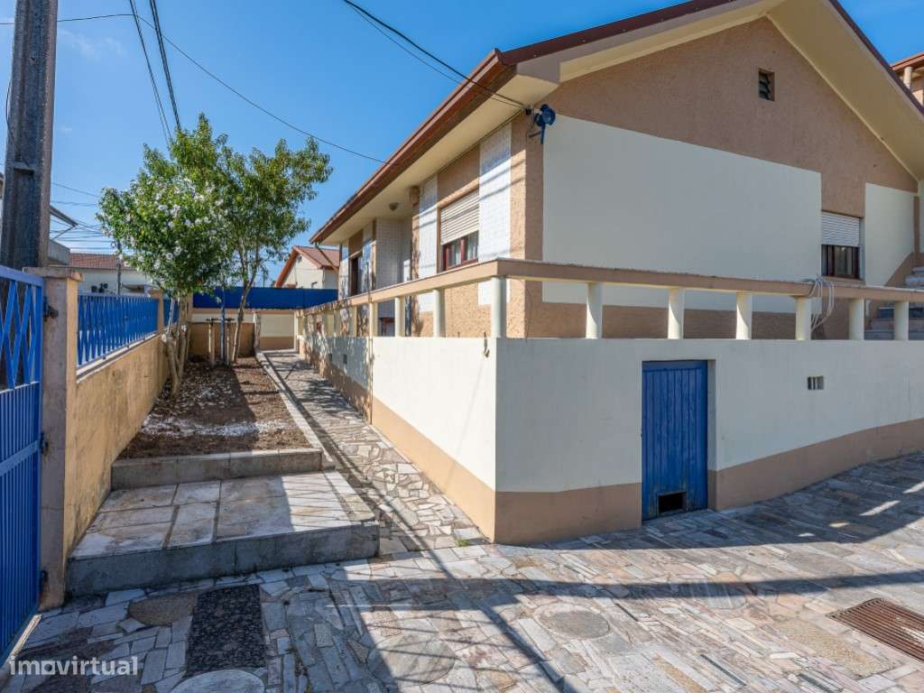 MORADIA T2+1 TÉRREA | GARAGEM | CANIDELO | VILA NOVA DE GAIA-11