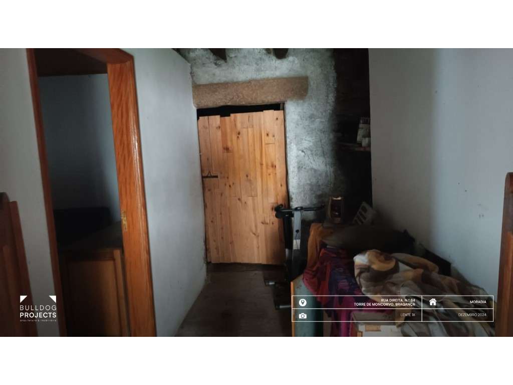 Moradia com 9 assoalhadas na Rua Direita, Carviçais-36