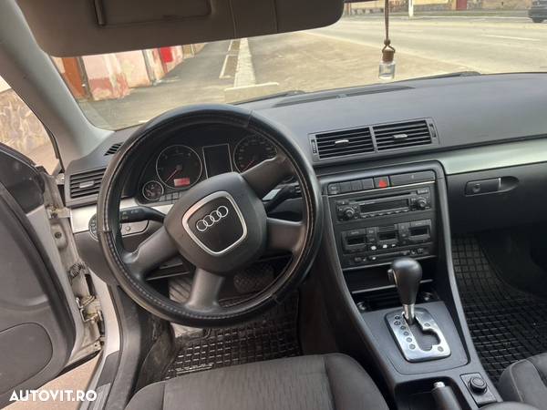 Audi A4 2.5 TDI - 13