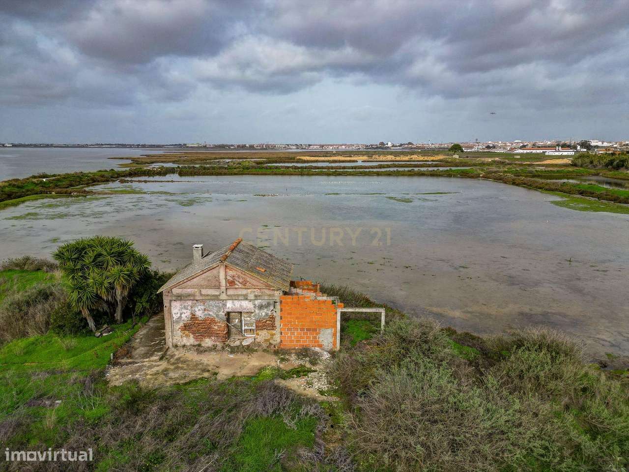 Marinha com 5 ha, destinada a piscicultura, em Sarilhos Grandes, Monti-25