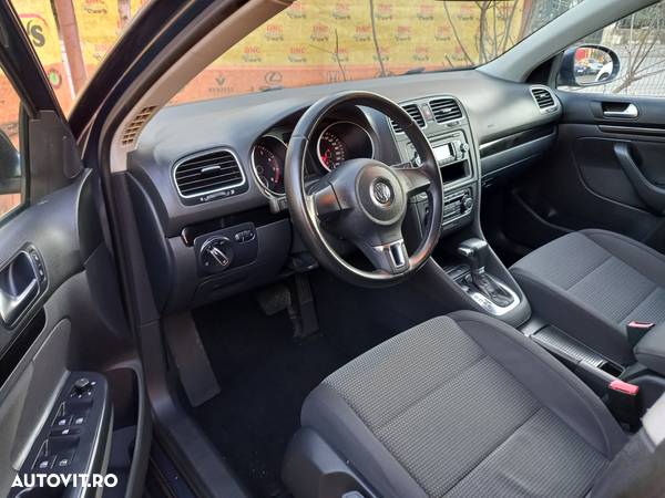 Volkswagen Golf 1.4 TSI Comfortline DSG - 8