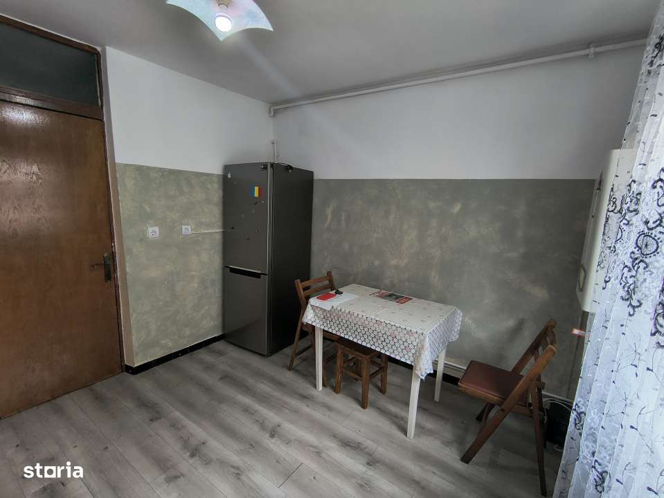 I C Bratianu  sr uri- apartament 3 camere decomandat-11