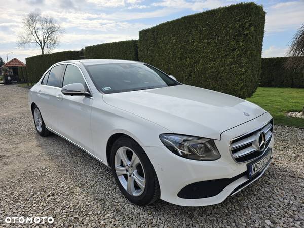 Mercedes-Benz Klasa E 200 d 9G-TRONIC - 26