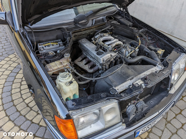 Mercedes-Benz W124 (1984-1993) - 23