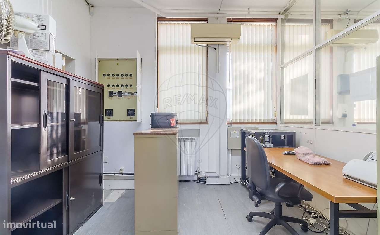 Escritório  para arrendamento - Grande imagem: 2/17