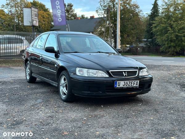 Honda Accord 1.8i LS - 5