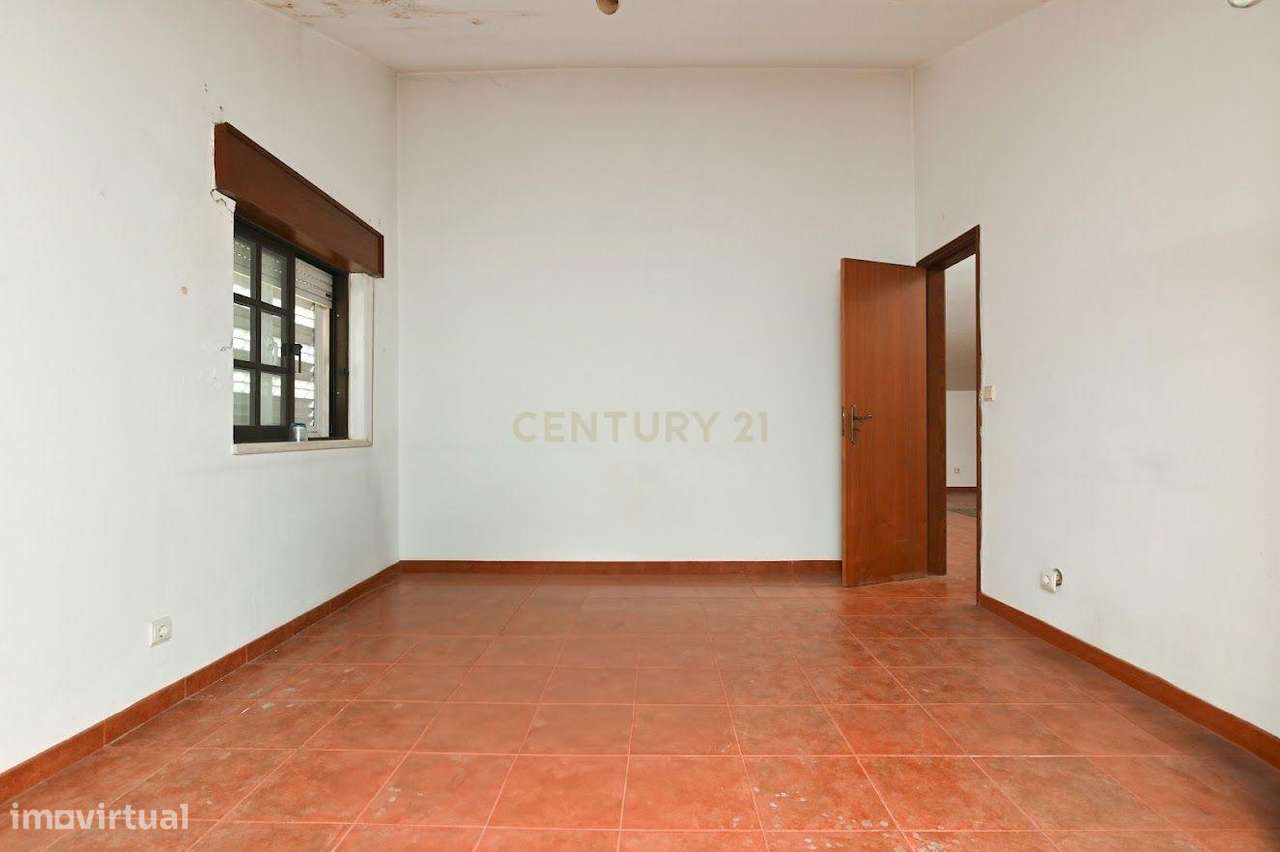 Espaçosa Moradia T3 na Quinta do Conde, Sesimbra-14