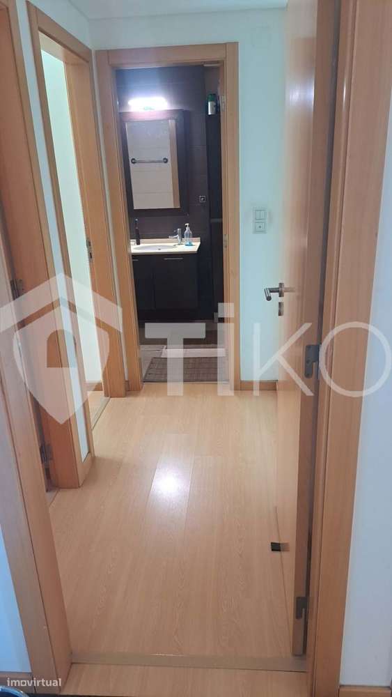 Apartamento T2 em excelente estado – Santo António dos Cavaleiros, Lou - Grande imagem: 5/10