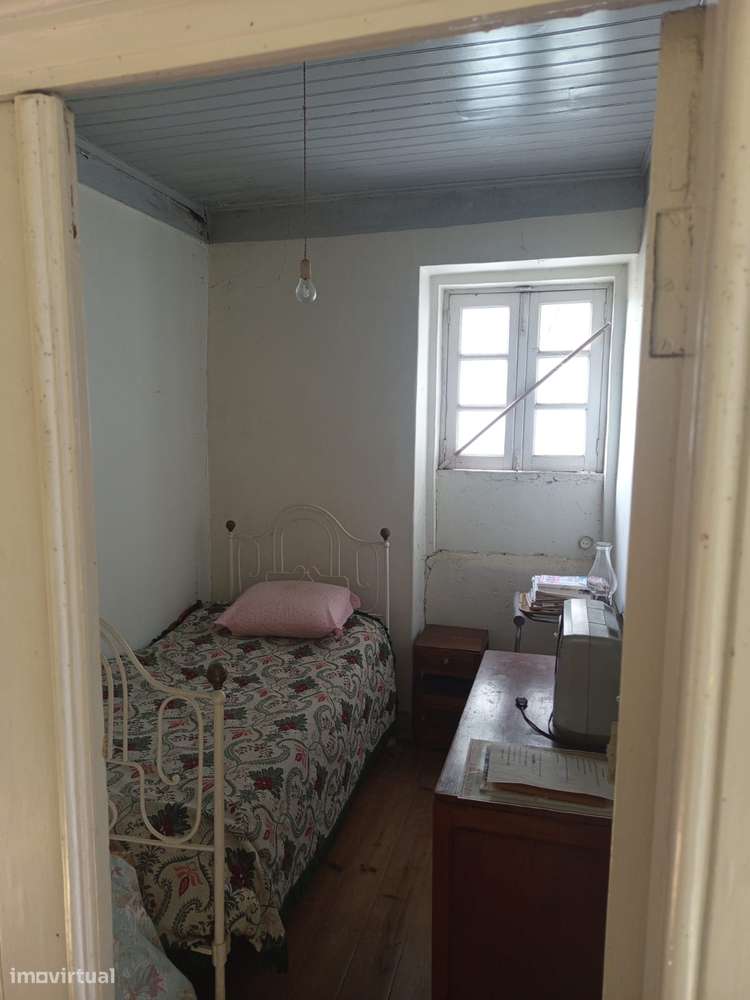 Moradia V4 em Covas (Tábua) Ideal para renovação-6