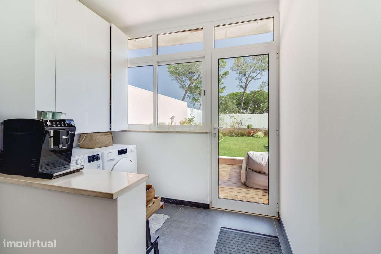 Elegância, Harmonia e Exclusividade — O Seu Refúgio de Luxo na Costa d-12