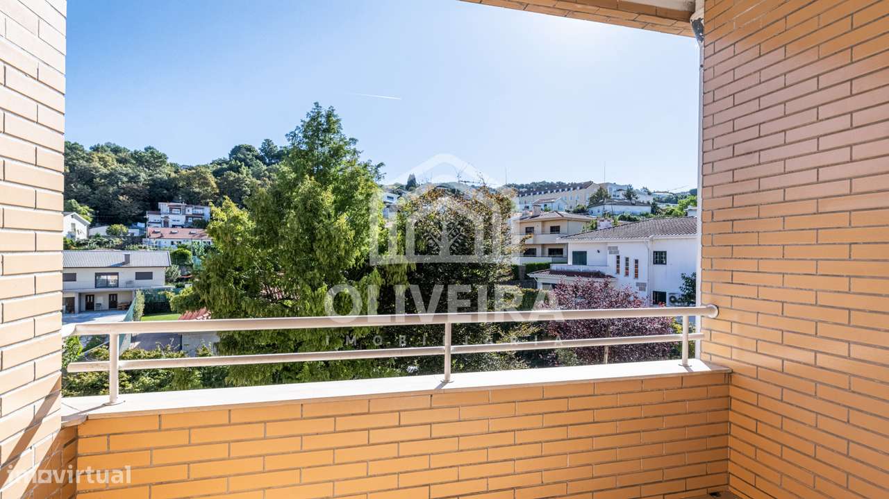 T3 Duplex com terraço em Nogueiró-15