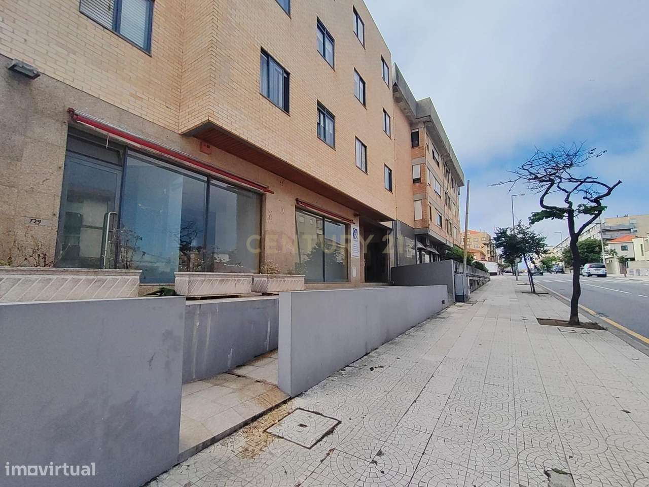 Oportunidade Imperdível de Investimento Comercial em Leça da Palmeira - Grande imagem: 2/34