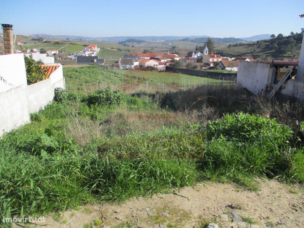 Terreno urbano na Freiria