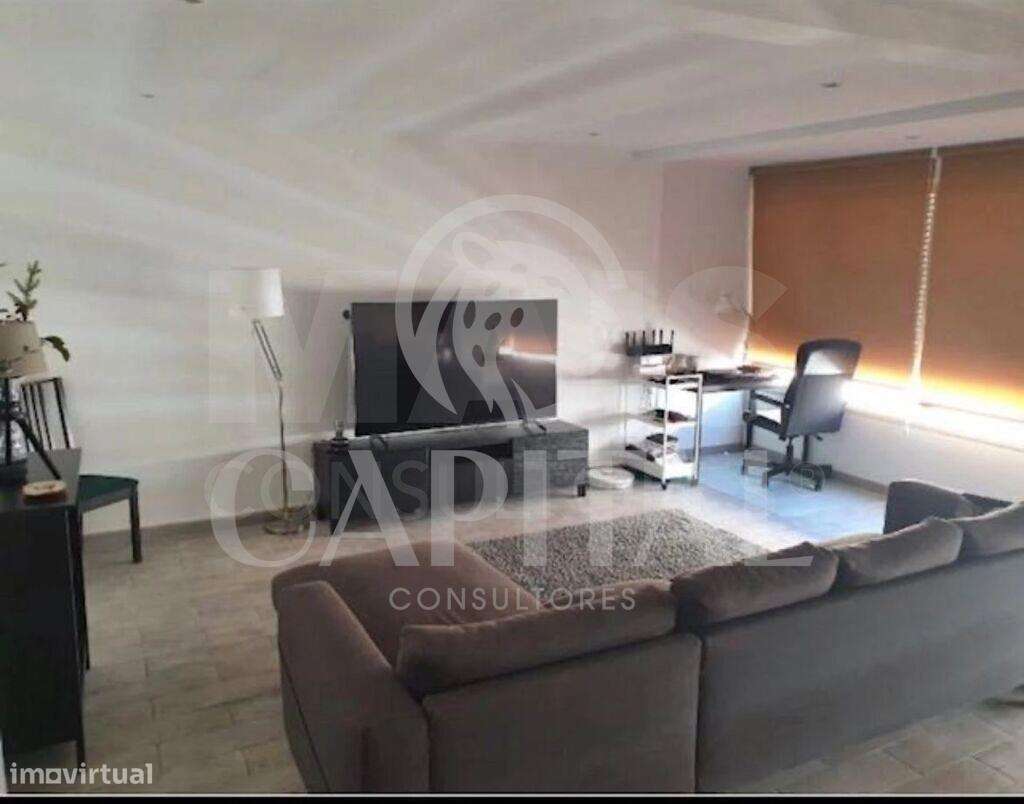 T4 remodelado na Portela de Sacavém - Grande imagem: 2/4