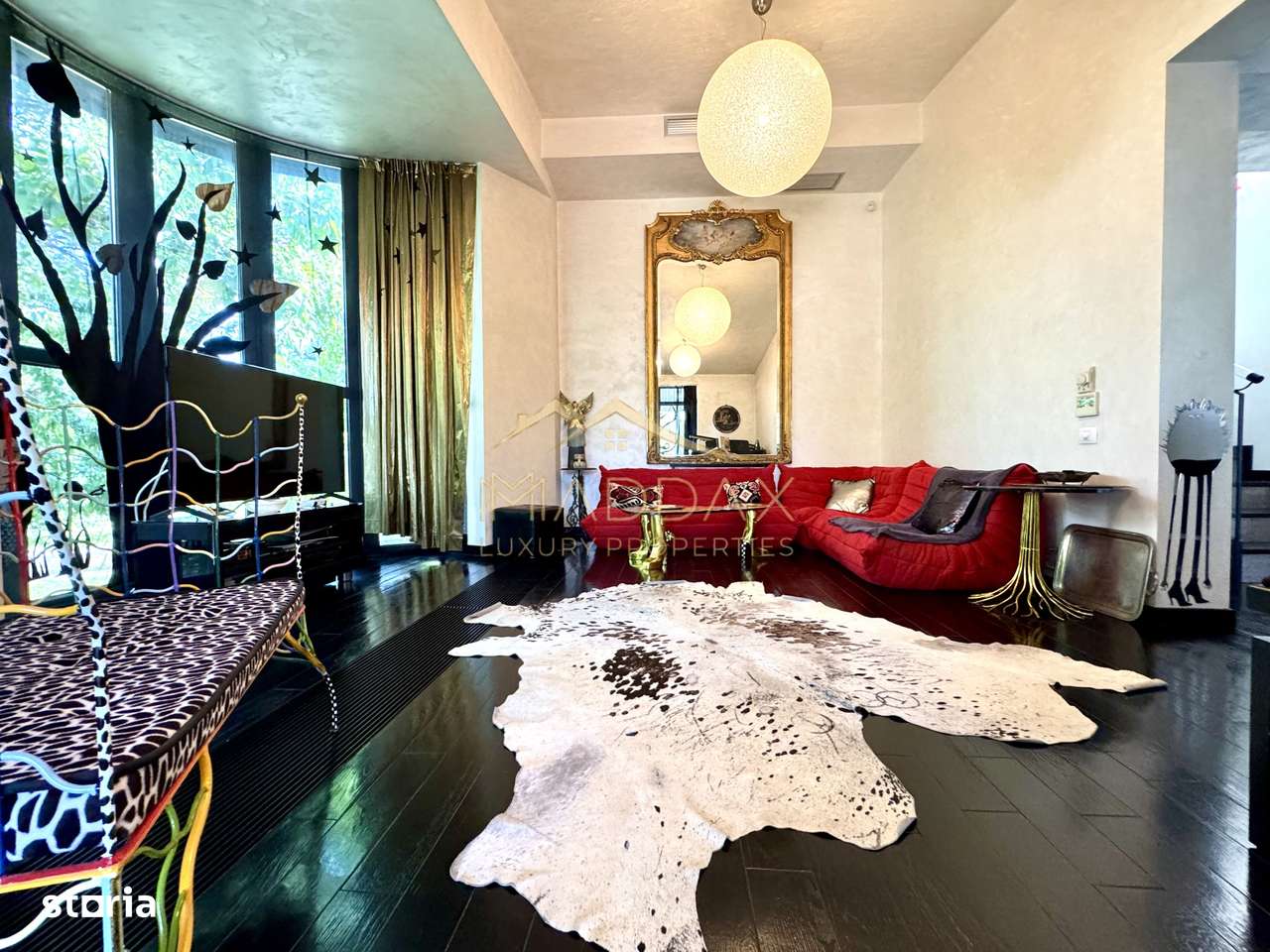 Vila cu 5 camere *344mp* + 800mp Teren // Zona Bucurestii Noi - Imagine principală: 4/20