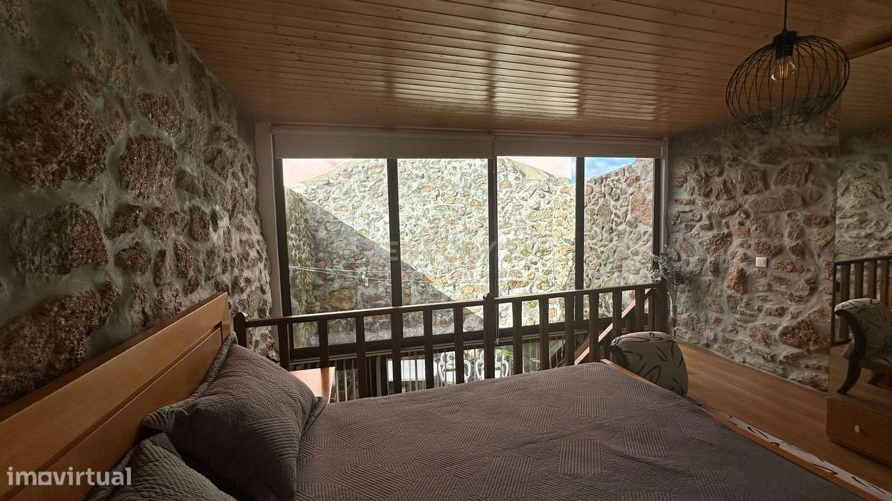 Lindíssima moradia na Zona do Gerês com Jardim interior-6