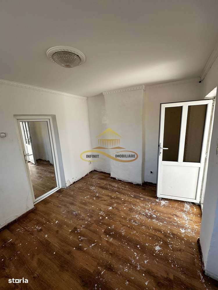 Casa batraneasca cu 800 mp teren de vanzare in Tache / Bacau-16