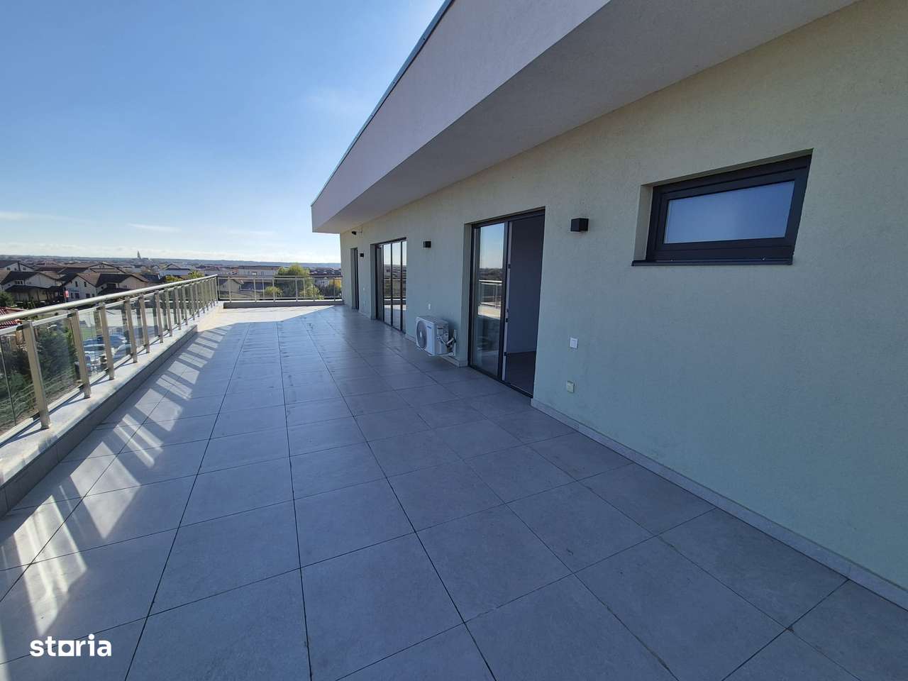 Penthouse NOU, finisat complet, 4 camere, parcare inclusă, comision 0%-6