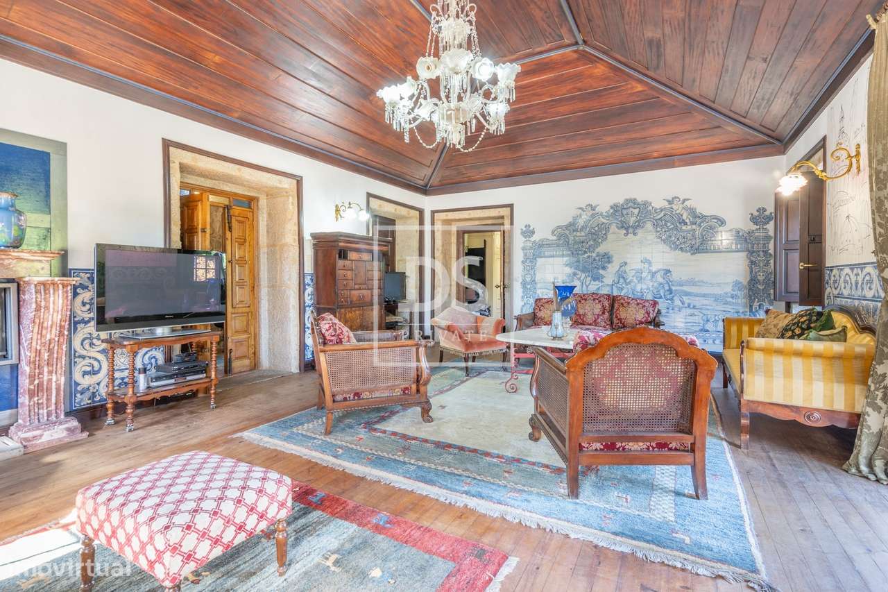 Quinta de Santo António – Propriedade Histórica com Potencial Único em-8