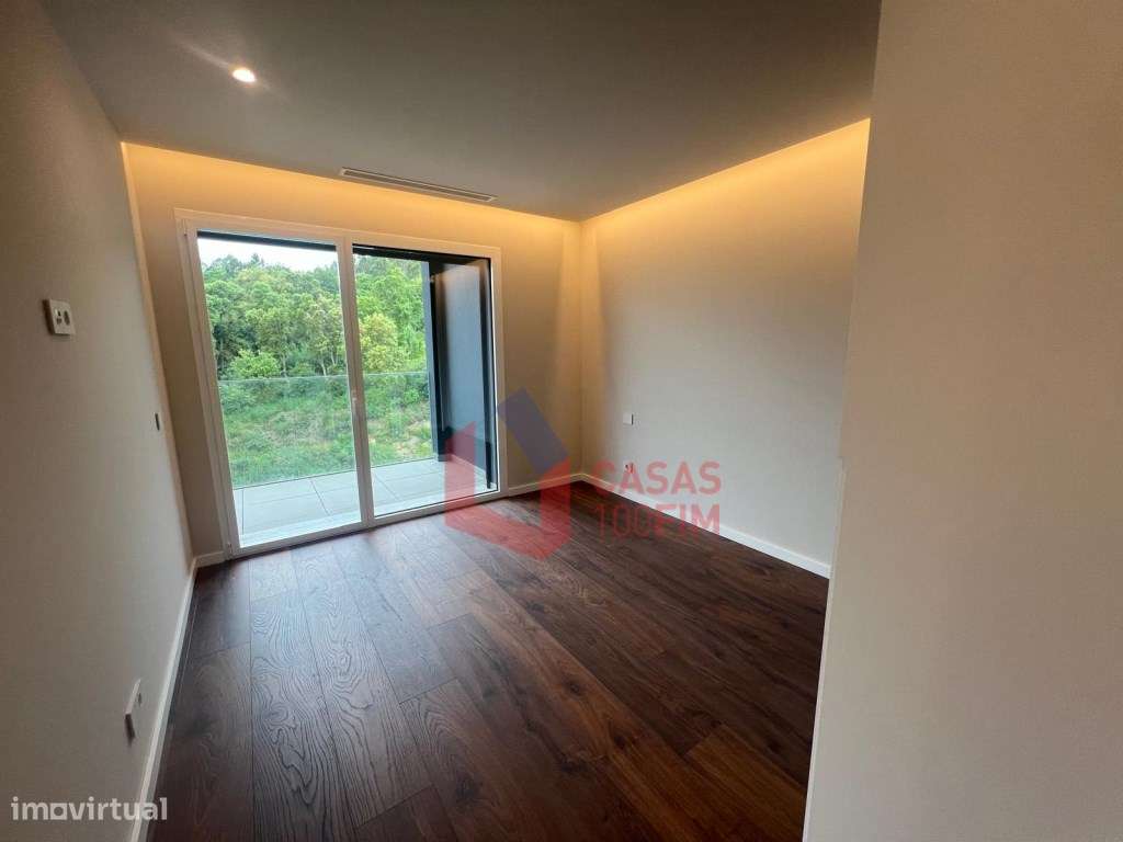 T3 duplex de luxo em Leiria com terraço, jacuzzi e vista panorâmica...-6