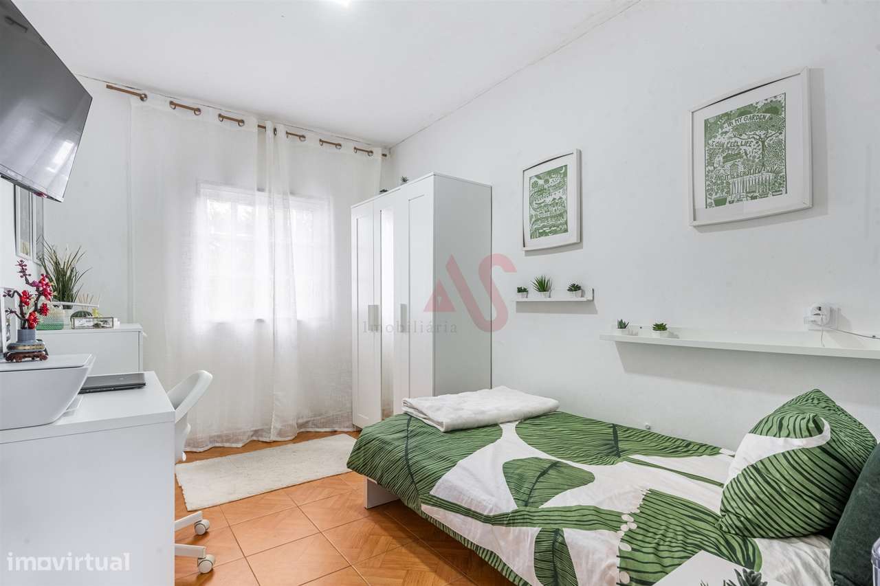 Moradia T3+3 com Duas Habitações Independentes – Excelente Oportunidad-20