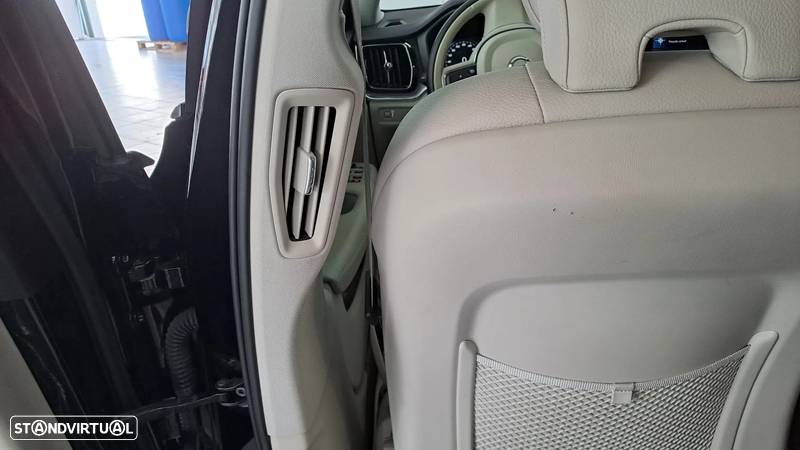 Volvo V60 2.0 B4 Momentum Plus Geartronic - 14