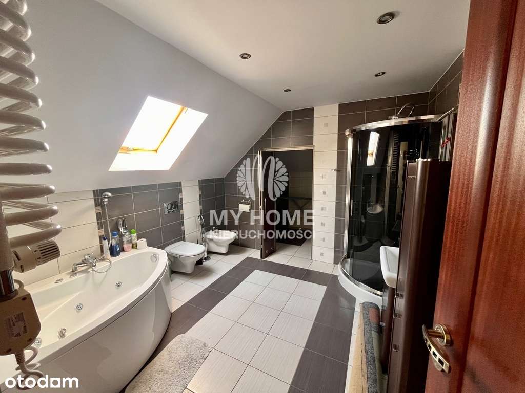 Przestronny Dom z Fotowoltaiką i Ogrodem-14