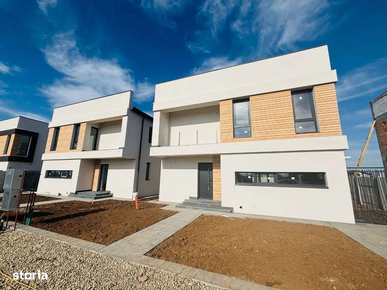 Casa spatioasa P+1, 4 dormitoare – intrare Berceni Ilfov-1