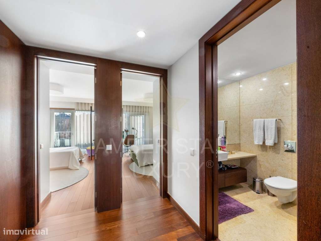 Apartamento T4 como novo, em condomínio de alto padrão-21