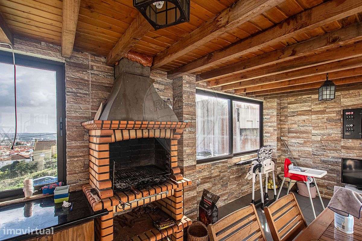 Apartamento T2 Duplex c/ terraço-23