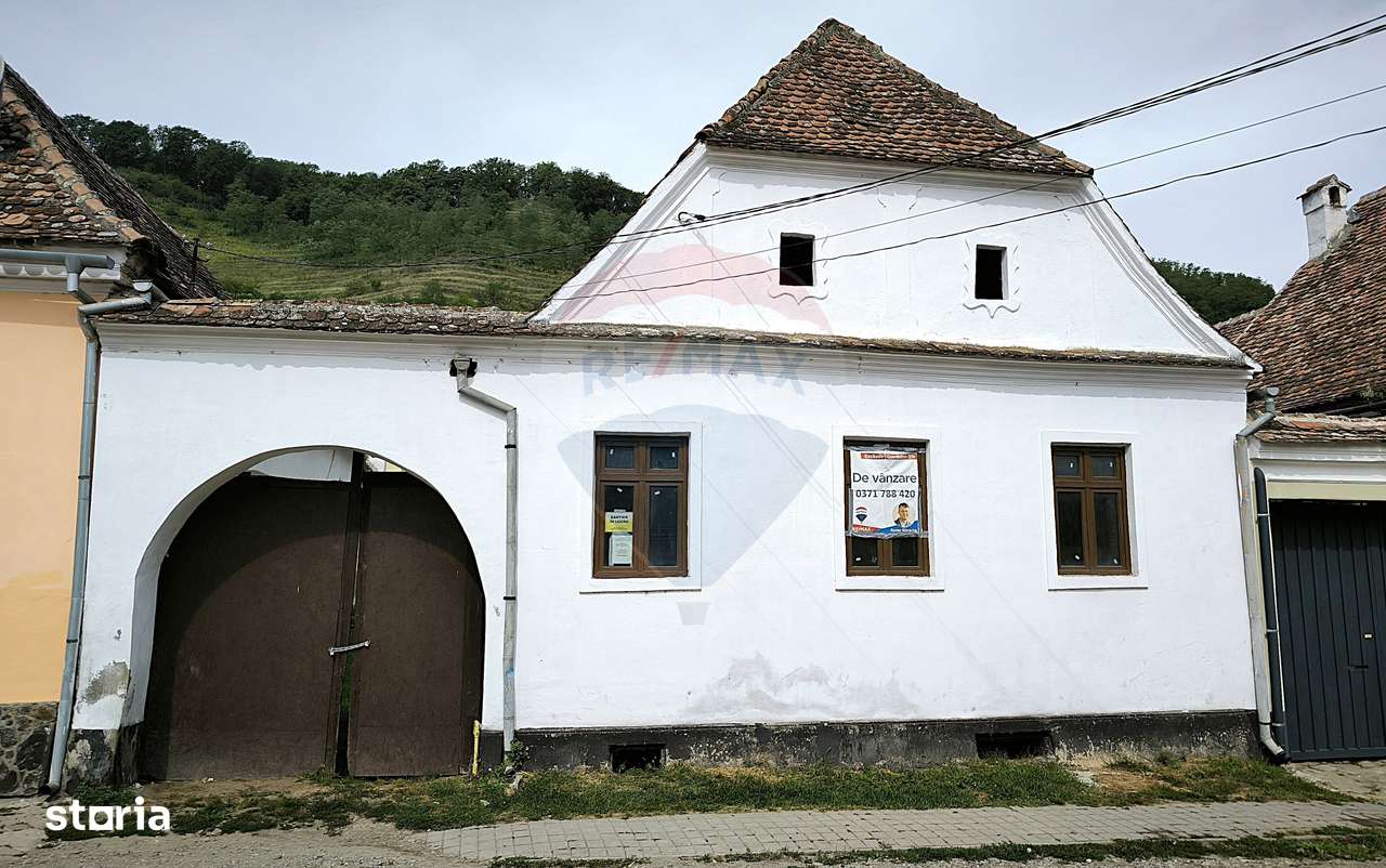 Casă săsească tradițională în inima Biertanului – potential remarcabil - Imagine principală: 1/20