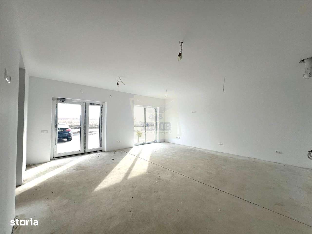 Spatiu comercial 71 mpu cu vitrina stradala 12 ml 2 parcari pe Doamna - Imagine principală: 2/6