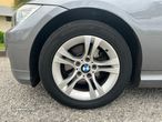 BMW 318 d Touring - 10