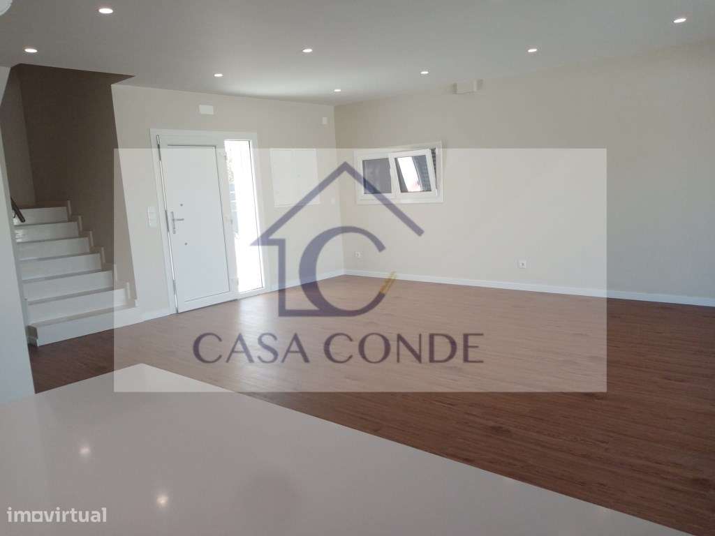 Moradia Isolada T4 Duplex com Piscina | Vendas de Azeitão-8