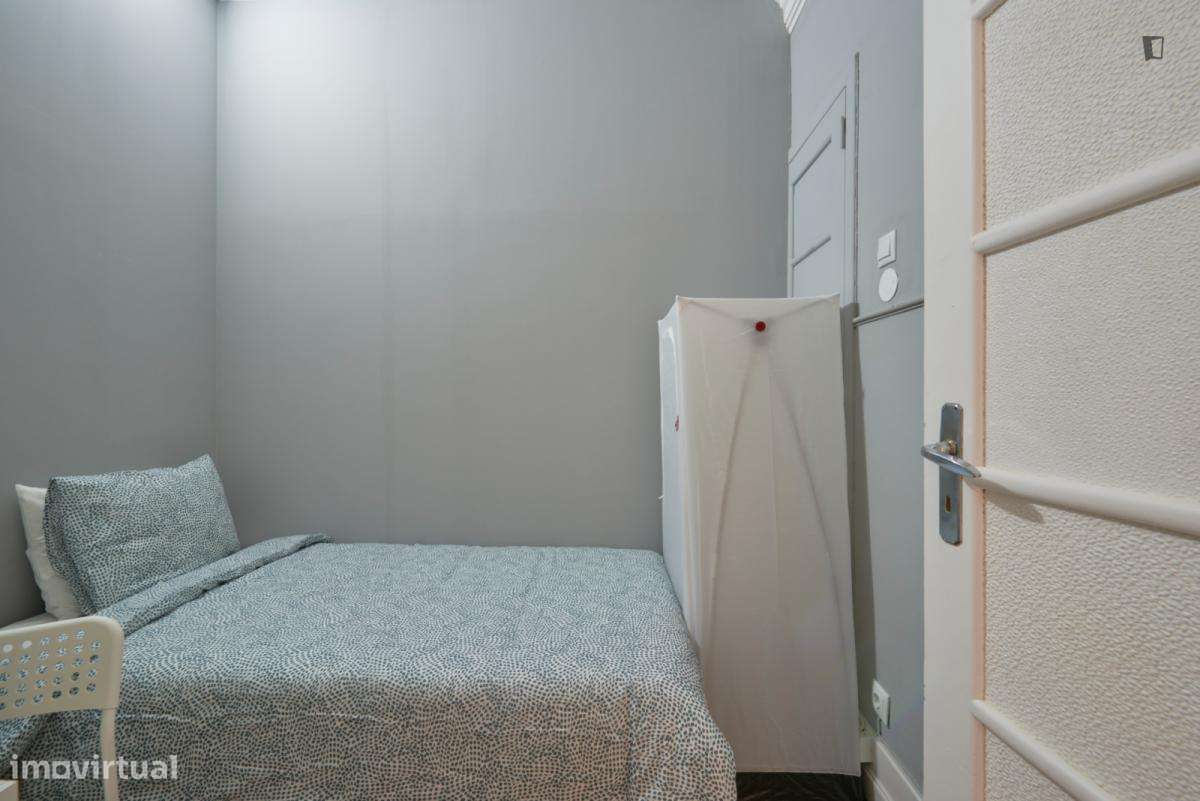 Quarto - localizado em Saldanha Lisbon - Grande imagem: 3/7