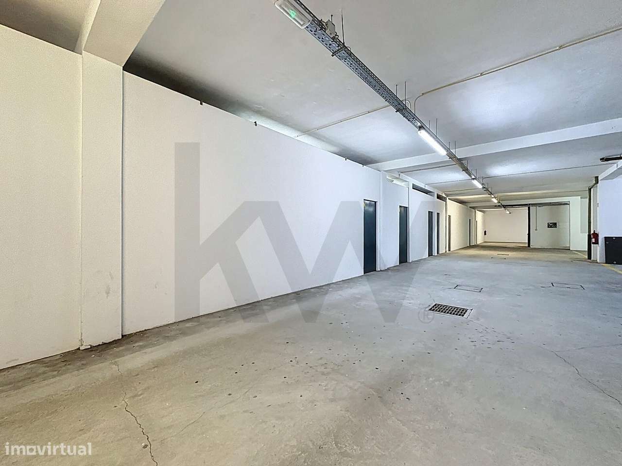 Apartamento T3 c/ 233m2 | Garagem 2 Carro | Enorme Varandas | Elevador-39