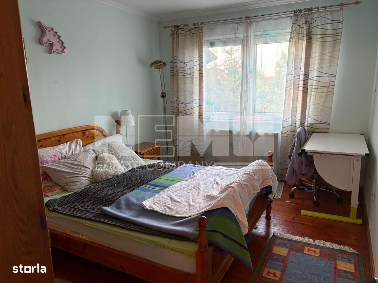 CASĂ TIP DUPLEX | ÎNTR-O ZONĂ LINIȘTITĂ | 6 CAMERE | RĂDĂUȚI - Imagine principală: 4/15