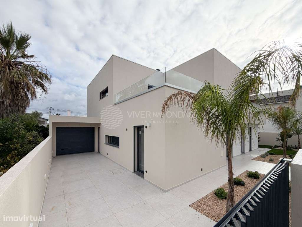 Moradia T4 com 4 Suites, Piscina e Garagem em Belverde, Seixal - Grande imagem: 5/49