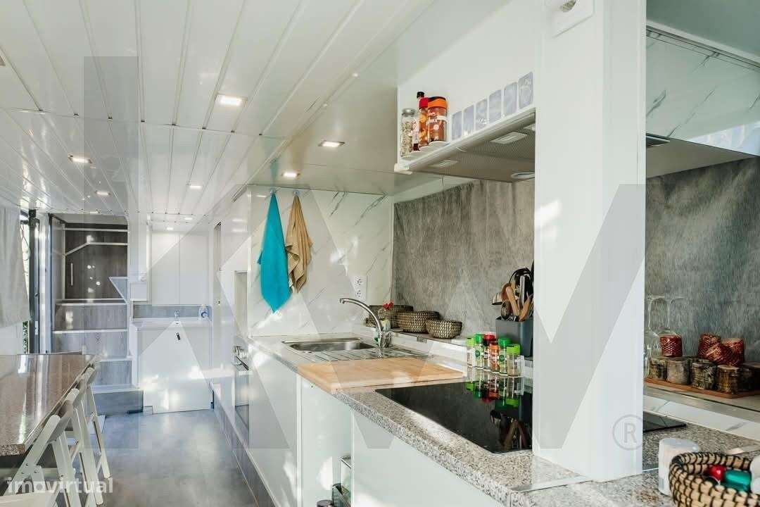 Mar Shopping Algarve - Terreno de 760m2 com T2 com 65m2 como novo-8