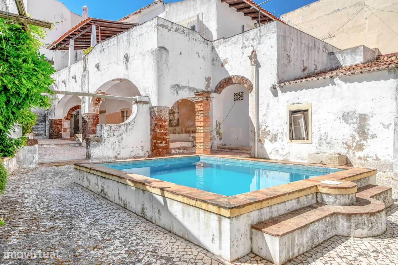 Palacete Histórico do Século XIX em Silves | 4 Artigos Independentes |-17