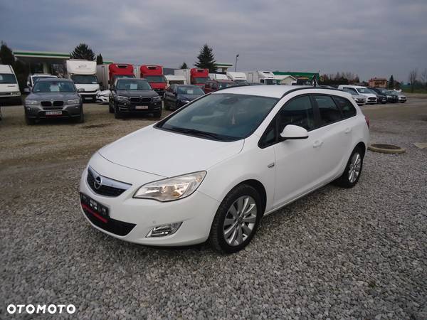 Opel Astra 1.6 Turbo Sports Tourer Automatik - 2