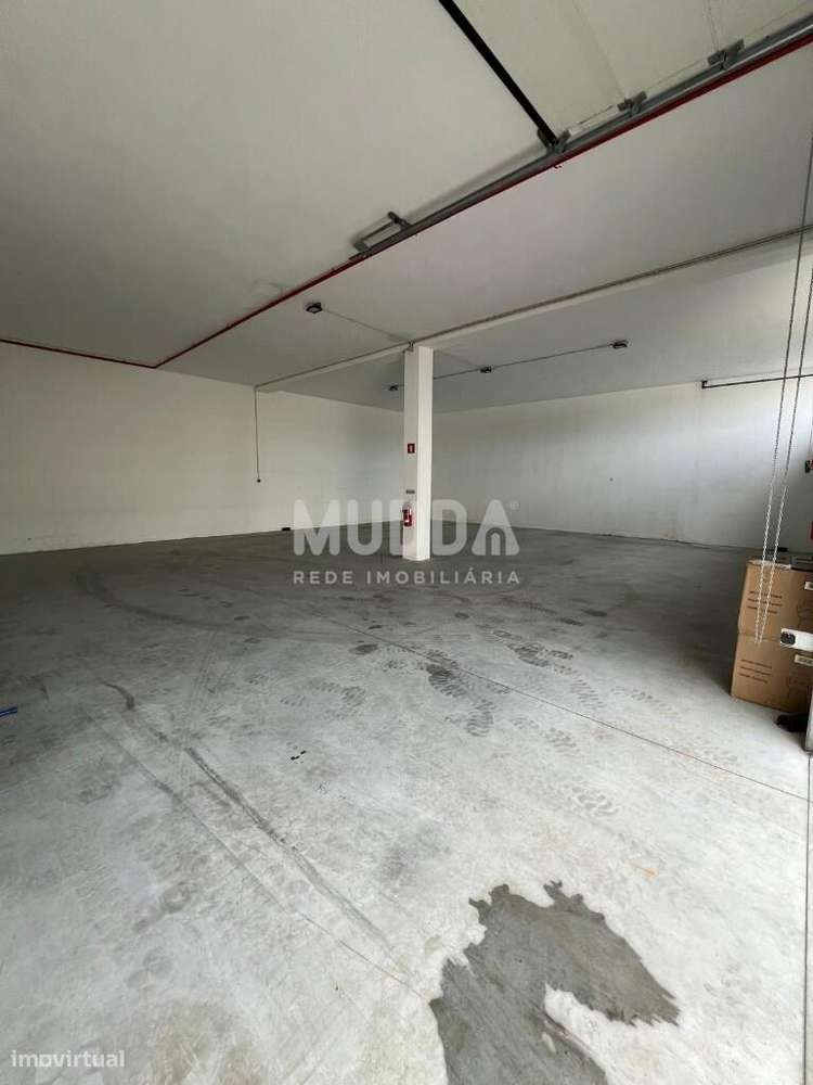 Armazém Industrial em Fiães - Oportunidade Imperdível! - Grande imagem: 4/15