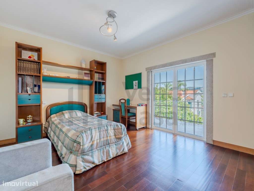 Vende-se Moradia Individual - Braga - Frossos-32