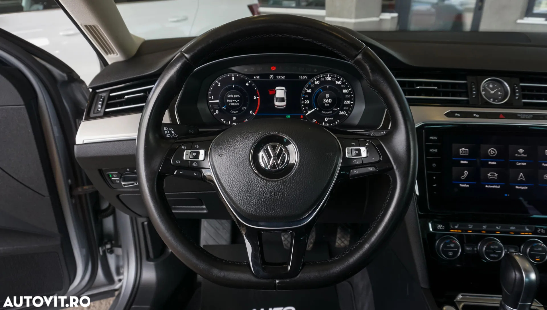 Volkswagen Passat 2.0 TDI DSG Comfortline - 18